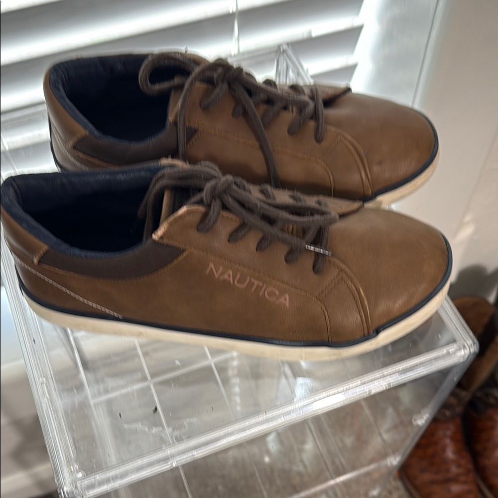 Nautica Mens /Boys Blatne Deck Shoes – Size 5